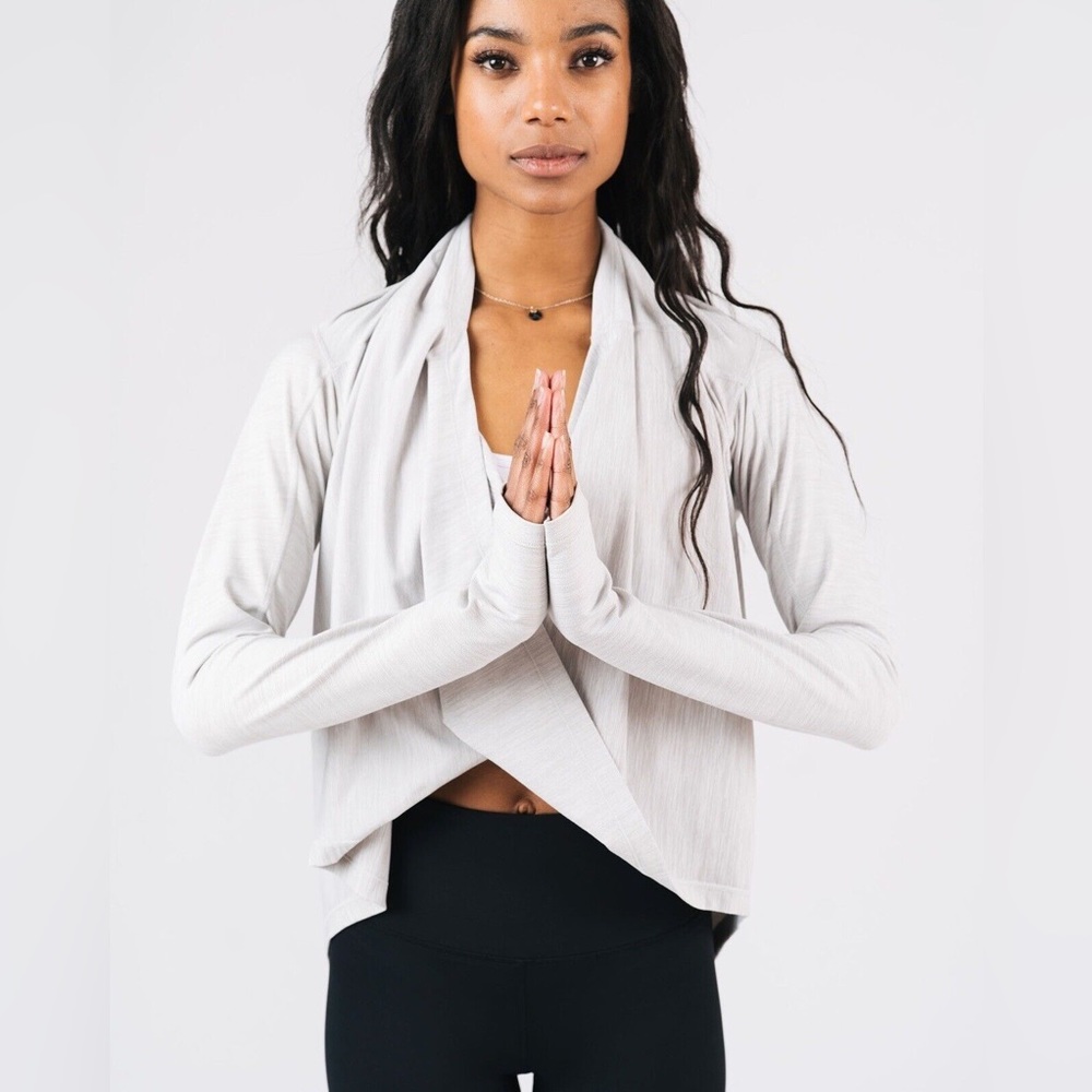 Shia Active Cream Colored Yoga Shawl size Medium